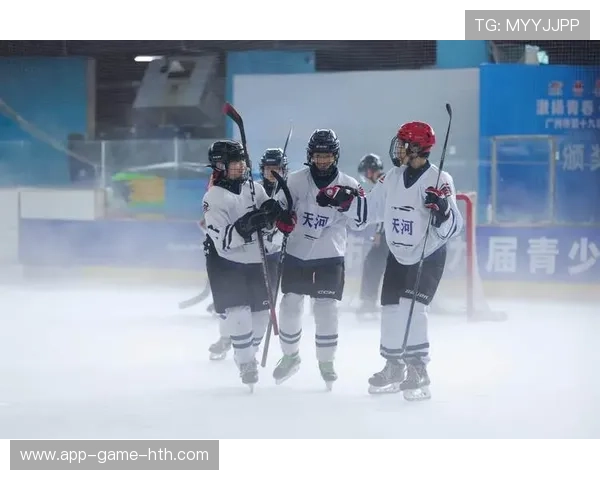 冰球教练轮换策略为球队注入新活力