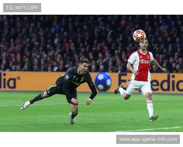 头球接应后点形成致命威胁——从场上战术到训练方法的全面解码